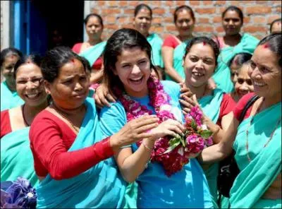 En 2008, quelle somme a-t-elle récoltée pour des associations ?