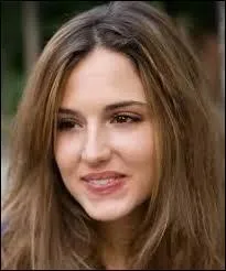 Avec qui Poulet va-t-il sortir ?