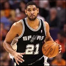 Qui est ce basketteur ?