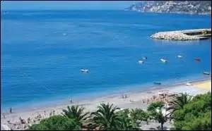 Ville de 23 990 habitants.
Que dire, sinon que tous les amoureux qui sont allés à Venise ont dû passer par là.