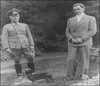 Ville dépassant 39 000 habitants. 
Sa cathédrale Notre-Dame, de style gothique, est remarquable. Si vous êtes gourmands vous pourrez y déguster les bonbons Mentchikoff. Si vous aimez l'histoire vous saurez dire à qui elle servit de cadre pour un film dont le héros est une figure de la Résistance française.