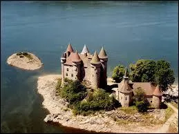 On trouve sur mon territoire le célèbre château de Val !