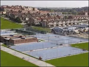 Comment s'appelle cette ville située en Espagne ?