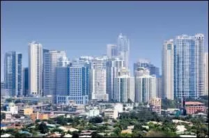 Comment s'appelle cette ville située à Manille ?