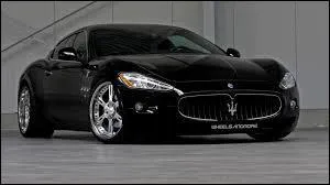 Cette voiture est une Mitsubishi !