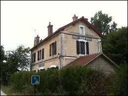 Combien d'habitants peuplent Maison-Maugis ?