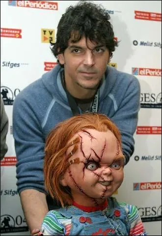 Qui a réalisé Chucky 6 ?