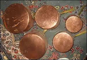 6 238 habitants.
Vous êtes nus, et... qu'y faites-vous dans cette ville ?