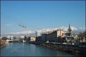 Si je vous emmène dans la "capitale des Alpes", nous nous rendons dans la ville de ...