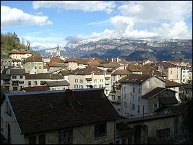 On parle de la Noix de Grenoble, mais ce n'est pas exactement elle qui est capitale de la Noix, c'est une petite ville isèroise :