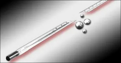 "Deux écuyers, l'un boiteux, l'autre louche, six grands vilains hommes d'armes, des valets patauds formaient la cour et la maison du sire. Qu'entend-on par "pataud" ?