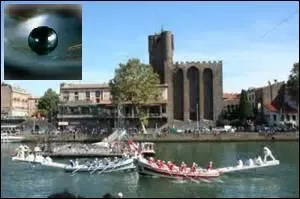 Plus de 24 600 Agathois résident dans cette ville du département de l'Hérault. Elle est la perle ---- de la méditerranée.