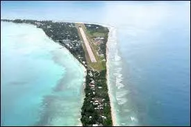 Ville abritant moins de 5000 habitants, quelle est la capitale des Tuvalu ?