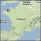 Cette ville est située en Bretagne dans le département des Côtes-d'Armor, et sa superficie est de 27, 1 km².