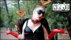 Roxana renverra DarkAvenger de la guilde pour avoir perdu contre un Noob sous ses yeux.