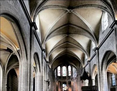 Quel nom porte cette architecture ?