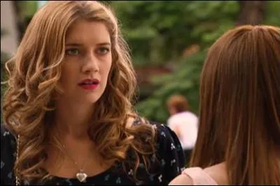 Comment s'appelle sa tante ?