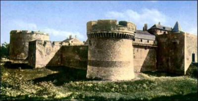 Quel futur empereur français fut emprisonné au fort de Ham, petite ville de la Somme, de 1841 à 1846, sous le règne de Louis-Philippe ?