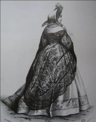 Quelle est cette ville du département de l'Oise, renommée pour son château et sa célèbre crème fouettée, mais aussi pour la dentelle qui porte son nom ?