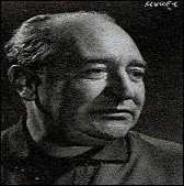 Dans quelle ville homonyme d'une pièce de théâtre de Victor Hugo, Gabriel Celaya, écrivain basque, naquit-il ?