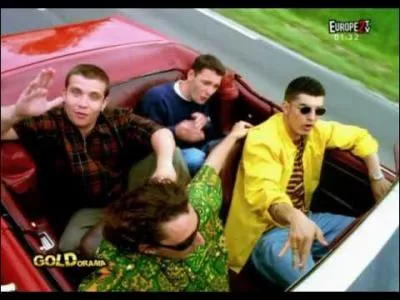 Un groupe qui chantait par exemple, "Simple et Funky
l'esprit Funky.
Simple et Funky"