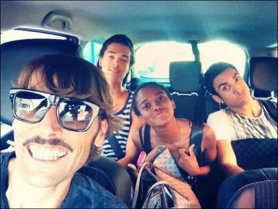 Par qui Thérèse et Baptiste ont-ils été adoptés ?