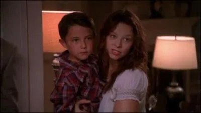 Quel est le prénom du fils de Danielle Van de Kamp ?