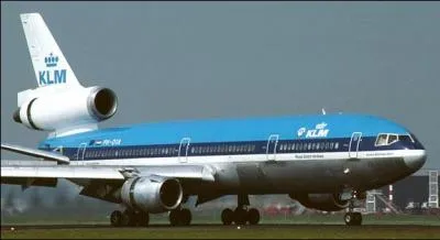 Comment s'appelle cet avion ?