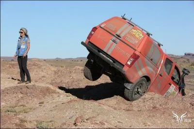 Parmi de nombreux sponsors : Total, La Poste, Le Gan, etc..quel est le partenaire officiel depuis 1997 du rallye des Gazelles ?