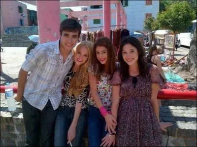 A-t-elle un frère ou une sur ?