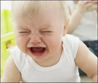 Pour le calmer, c'est bien simple, prenez-le dans vos bras !