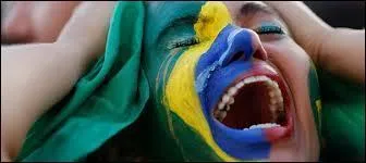 L'équipe de foot du Brésil est souvent lumineuse mais parfois contre l'Allemagne, elle...