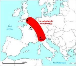 Quel est le nom donné à cette mégalopole en raison de sa forme ?