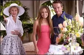 La comédie romantique Sa mère ou moi (en VO Monster-in-law) a permis le retour à l'écran de Jane Fonda en belle-mère terrifiante. Jennifer Lopez vit dans un joli appartement, au début du film, dans quel coin de Californie ?