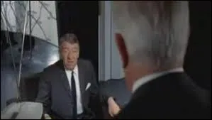 Auquel de ces Jean revient cette réplique culte "Je pense que le jour où on mettra les cons sur orbite, t'as pas fini de tourner." ?