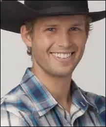 Avec qui Ashley sort-elle ?