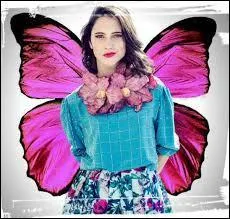 Quel est le titre original et en français de la sixième chanson de l'album en featuring avec Abraham Mateo ?