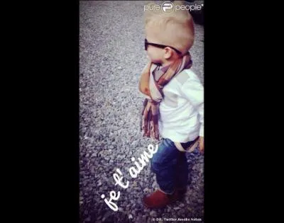 Quel âge a Hugo, le fils d'Amélie ?