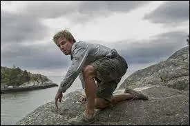 Combien de temps a passé le héros sur l'île déserte ?