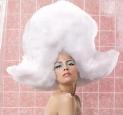 Le shampooing a été inventé en 1759, mais par qui ?