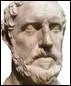 Historien et scientifique grec né vers 460 av. J.-C. à Athènes. Il est l'auteur de : 
''La Guerre du Péloponnèse''. Qui est-il ?