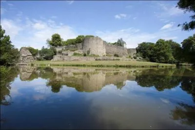 Votre cousin Bernard vous a invité pour les prochaines vacances à Montaigu où il habite, dans quel département irez-vous ?