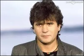 À bord de quel appareil Daniel Balavoine perdit-il la vie en 1986 ?