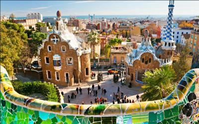 Localisée en Espagne, quelle est la ville la plus peuplée des Pays Catalans ?