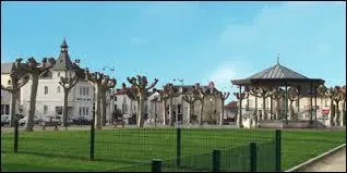 Nous sommes à Jurançon. Ville de l'aire urbaine de Pau, elle se trouve dans le département aquitain ...