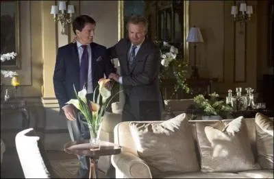 Théa Queen est la fille de...