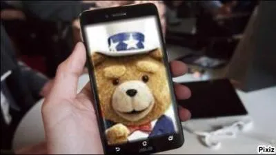 Quelle est la traduction française du mot anglais "eyebrow" ?