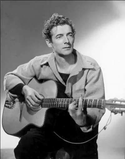 C'est vous dire ! Il n'a pas eu la moindre reconnaissance pour ce que j'ai fait pour lui ! Il était abandonné, je l'ai recueilli ! Ce petit m'a quitté dès qu'il le put ! Quelle ingratitude ! Maintenant, c'est moi qui suis abandonné ! A quelle chanson, cette diatribe vous fait penser ?