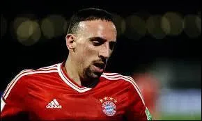 Quel est ce joueur de foot ?