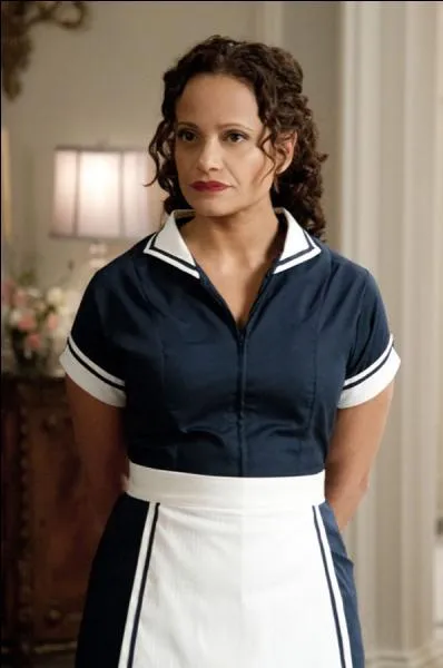 Plus jeune, Zoila était amoureuse de quel membre de la famille de Mme Delatour ?